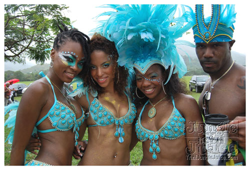 tribe_tue_2009_pt1-257