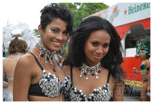 tribe_tue_2009_pt2-004