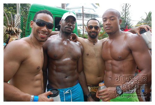 tribe_tue_2009_pt2-194