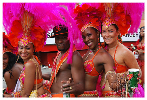 tribe_tue_2009_pt2-274