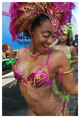 tribe_tue_2009_pt2-296