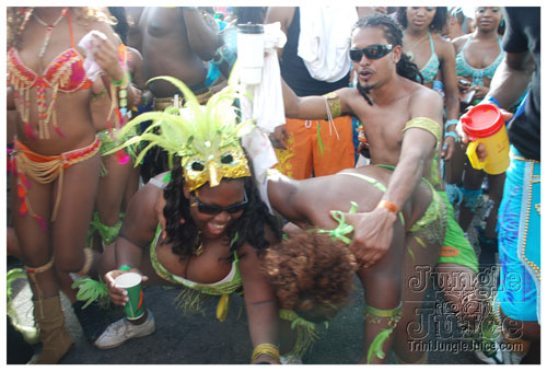 tribe_tue_2009_pt2-302