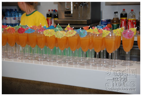 trini_luau_2009_aug22-008