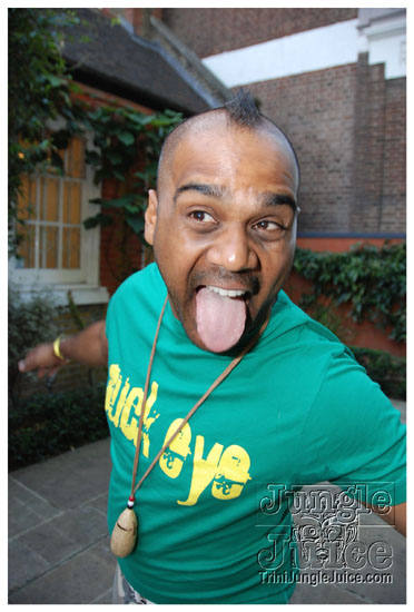 trini_luau_2009_aug22-023