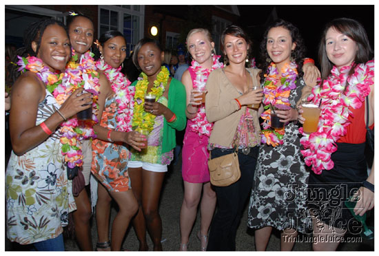 trini_luau_2009_aug22-054