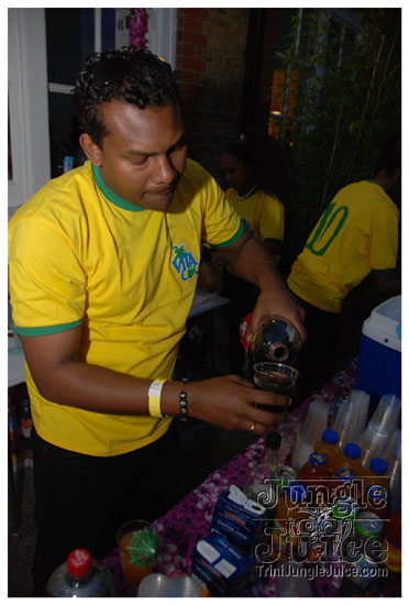 trini_luau_2009_aug22-077