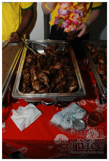 trini_luau_2009_aug22-082