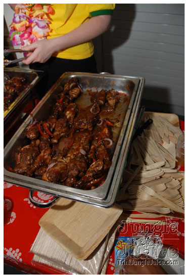 trini_luau_2009_aug22-083