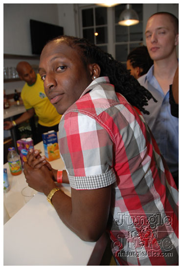 trini_luau_2009_aug22-096