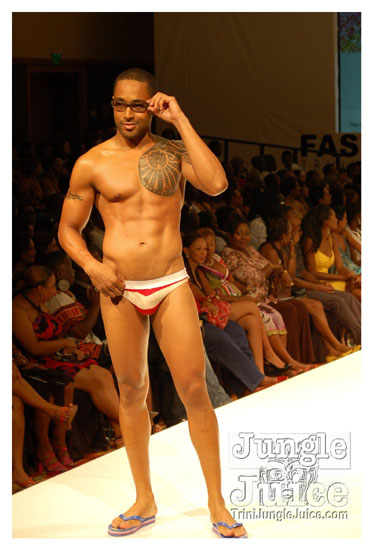 trinidad_fash_week_sun_may31-018