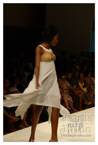 trinidad_fash_week_sun_may31-072