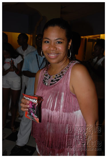 ultra_glow_july2-004