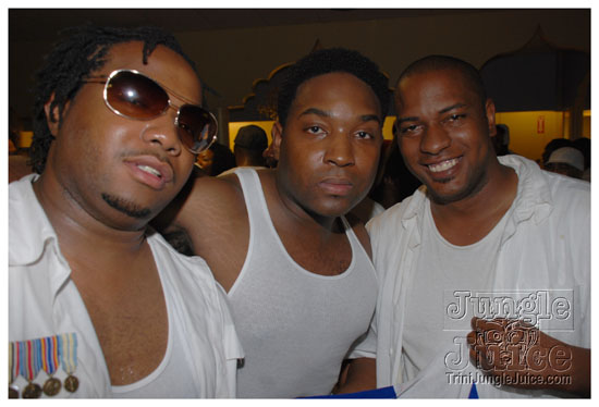 ultra_glow_july2-008