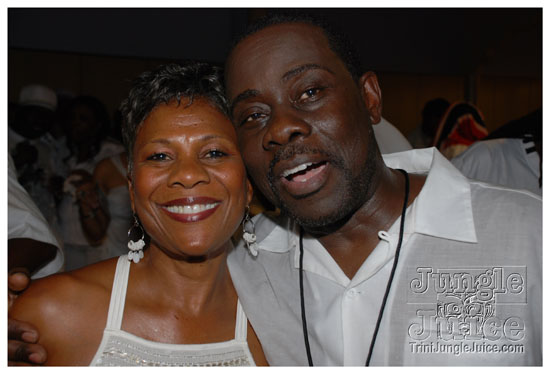 ultra_glow_july2-009