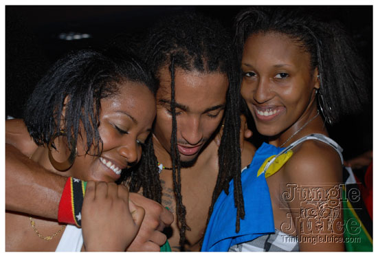 ultra_glow_july2-044