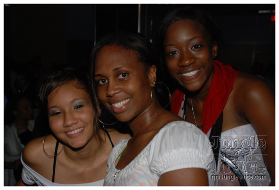 ultra_glow_july2-046