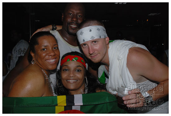 ultra_glow_july2-055