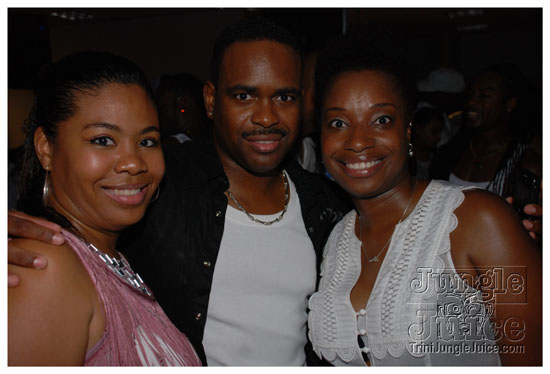 ultra_glow_july2-060