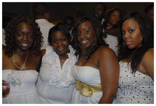 ultra_glow_july2-064