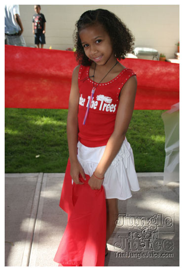 under_the_trees_july4-001