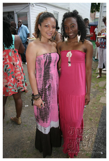 under_the_trees_july4-053