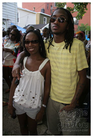 under_the_trees_july4-082