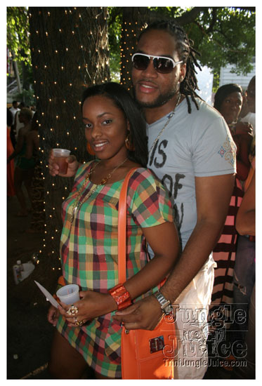 under_the_trees_july4-107