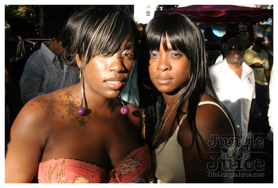 under_the_trees_july4-112