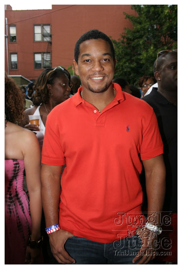 under_the_trees_july4-147