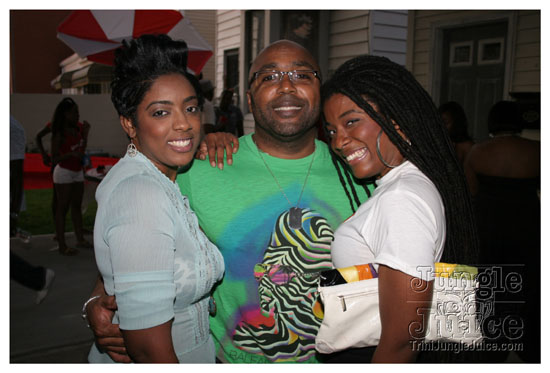 under_the_trees_july4-176