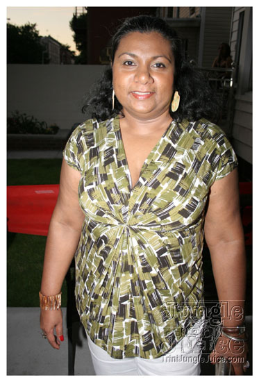 under_the_trees_july4-187