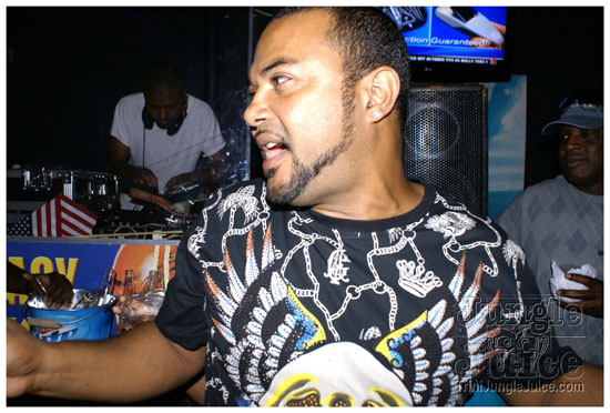 united_we_red_mar29-005