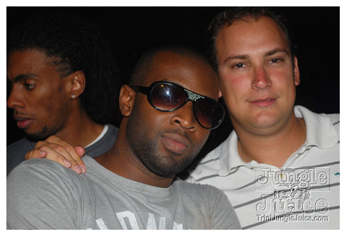 university_splash_2009-011