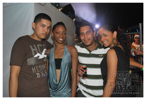 university_splash_2009-023