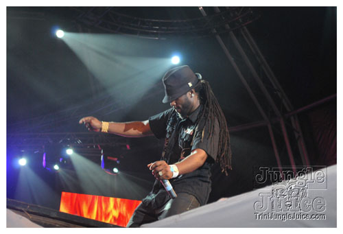 university_splash_2009-075