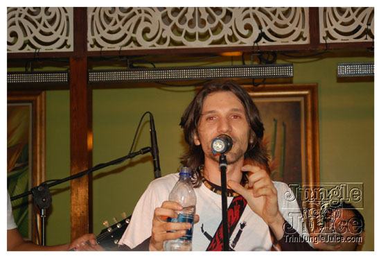 unplugged_tue_kes_july21-049