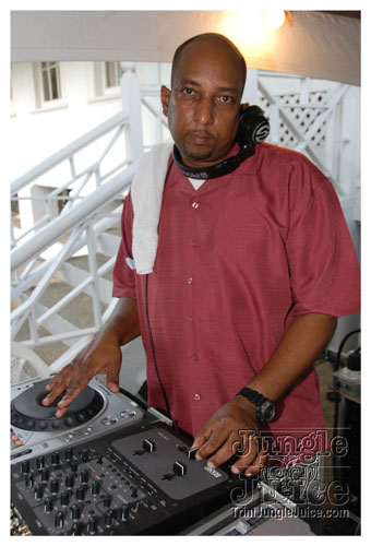 uwi_all_inclusive_2009-063