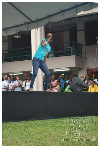 uwi_campus_launch_carnival_2k9-011