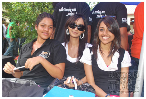 uwi_campus_launch_carnival_2k9-037