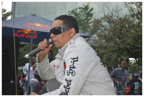 uwi_campus_launch_carnival_2k9-067