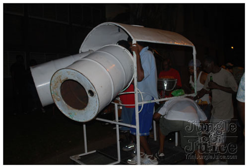 uwi_campus_launch_carnival_2k9-075