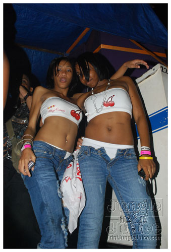 uwi_campus_launch_carnival_2k9-137