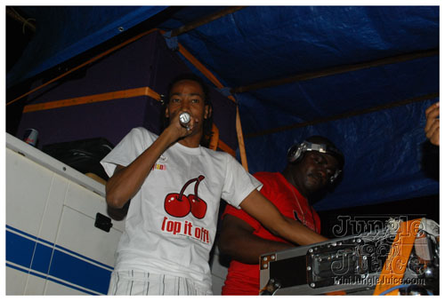 uwi_campus_launch_carnival_2k9-165