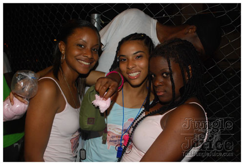uwi_campus_launch_carnival_2k9-190