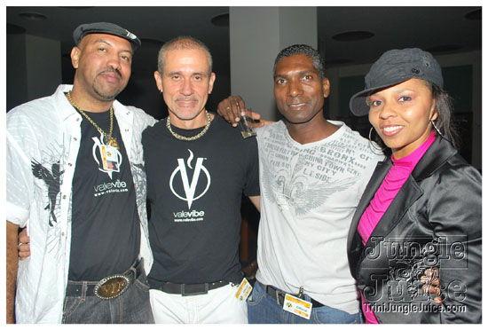 vale_bfast_party_ny_sep5-047