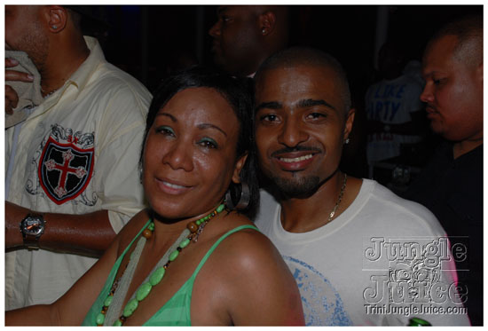 vale_vibe_miami_2009-104