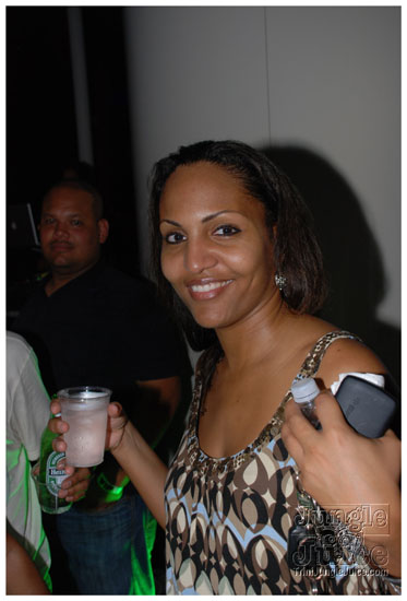 vale_vibe_miami_2009-105