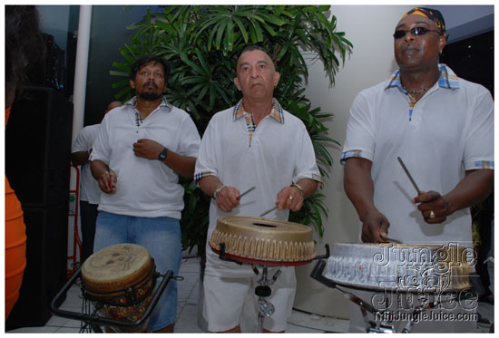 vale_vibe_miami_2009-116