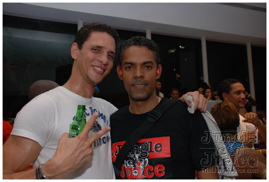 vale_vibe_miami_2009-126