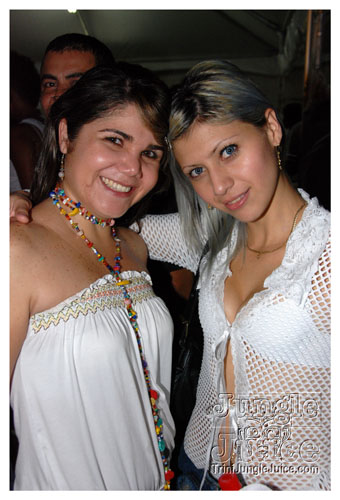 wicked_in_white_2009-003